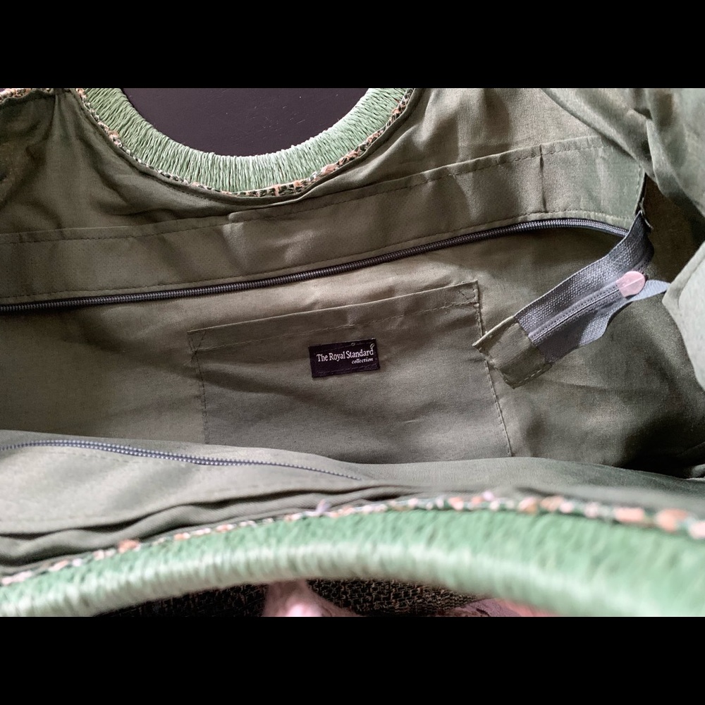 Purse - Picture 2 of 2